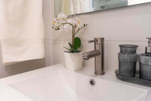 HT Moderno depto con estacionamiento