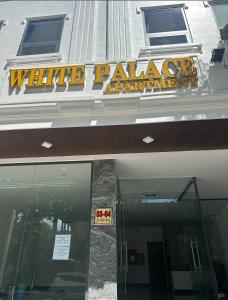 white palace apartment