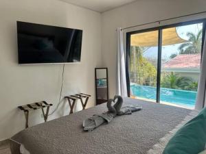 Sunset Villa - Stunning Poolside