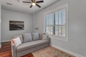 Comfy 2 BR apt with bunk beds - very pet friendly