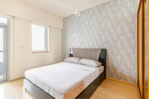 Downtown Luxury Penthouse with Pool Table and Huge Terrace