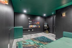 Chic Urban Oasis Movie Theatre