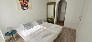 T2 du Sanctuaire 400 m de la grotte Lourdes wifi TV