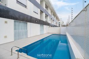 Apartamentos em Cond. c Piscina nos Ingleses - RMM