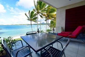 Turquoise Bay Beach Apartments Trou dEau Douce