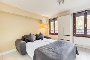 Studio Urbain tout équipé - Face au Métro 2