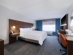 Holiday Inn Express & Suites Augusta West - Ft Gordon Area by IHG