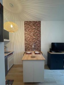 Le Coin Tranquille - metro - tram - parking - center