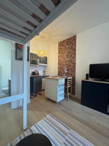 Le Coin Tranquille - metro - tram - parking - center