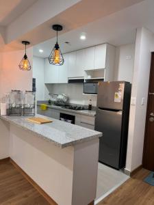 2-Bedroom Apt, Perfect for Family or Work Stays