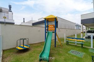 Apartamentos em Cond. c Piscina nos Ingleses - RMM