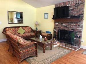 Sardegna- Pool Home On The Canal!