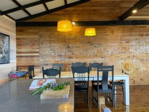 Matauri Bay Retreat - Studio 1, The Shearing Shed