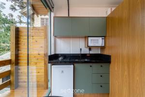 Estúdios Belos e Práticos na Lagoa da Conceição - JAS