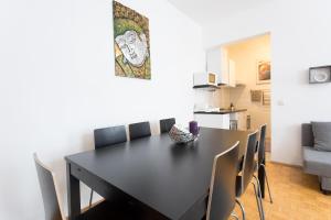 Family-Sized Apartment with Excellent Layout