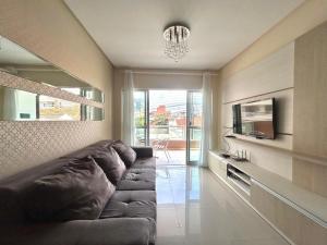 Excelente apto 3 dormitórios em Bombas SC