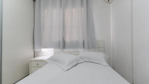 Apartamento 3 dormitórios á 80 metros do mar