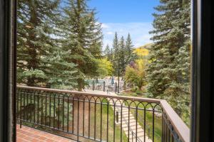 The Charter at Beaver Creek L022