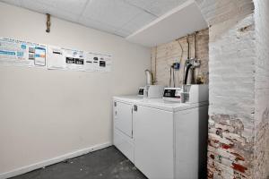 Perfect Cozy Studio in Center City with Fast WiFi