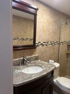 First-Floor 2BR 2BA Condo in Old Naples Steps to 5th Ave South & the Beach