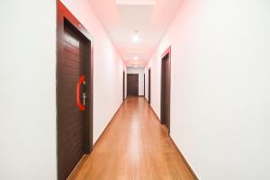 Hotel O Red Velvet Premium