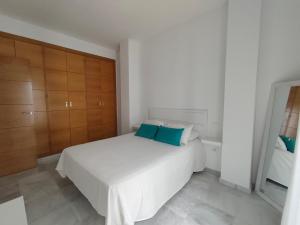 Macarena & parking gratis