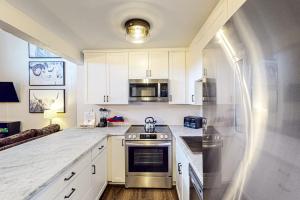 Storm Meadows Christie Base 352