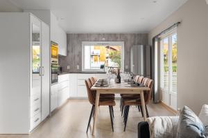 ARCTIC HOMES - Northern Serenity