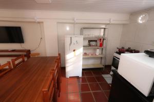 Alojamento no Centro de Concórdia acomodação inteira você terá todo o espaço só para o seu grupo de até 6 pessoas e com estacionamento para 1 carro