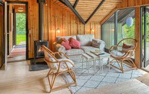 2 Bedroom Beautiful Home In Græsted