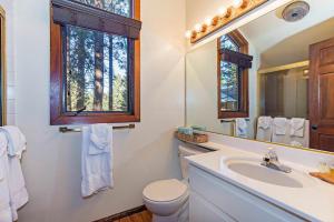 Winterset #18 Shared Pool & Near Skiing