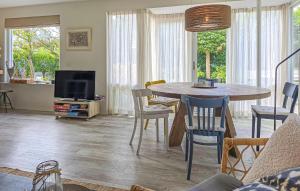 2 Bedroom Beautiful Home In Noordwijkerhout