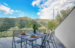 Awesome Apartment In Bogliasco With Wifi