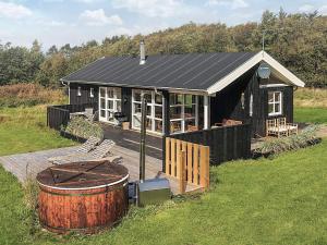 6 person holiday home in Øster Assels-By Traum