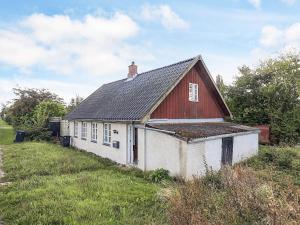 5 person holiday home in Lundby