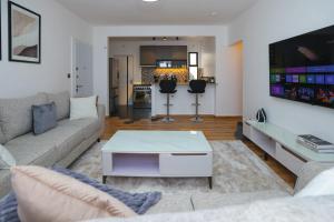 Premium Luxury 2-Bedroom Apartment