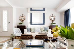 Casa Taylor 4BR with private pool and sea view