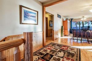 Dog Friendly Leech Lake Home w Perfect Beach Garage Boat Lift