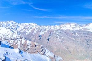 HOM Frente a la cordillera depto 7PAX Cerca de las Pista de SKY