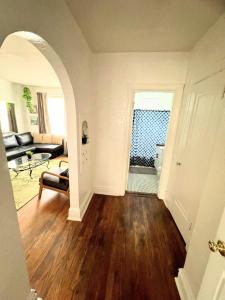 (53.1S) Forest Park, The Zoo, and much more