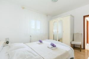 Family friendly house with a swimming pool Pozorac, Trogir - 22648