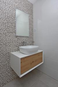 Holiday house with a swimming pool Senj - 21661