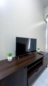 Contemporary 1BR Pad with Cozy Vibes