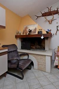 Family friendly house with a swimming pool Dolenja Vas, Central Istria - Sredisnja Istra - 24528