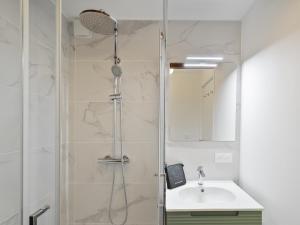 Appartement familial 4 adultes + 4 enfants, proche village, parking - FR-1-808-25