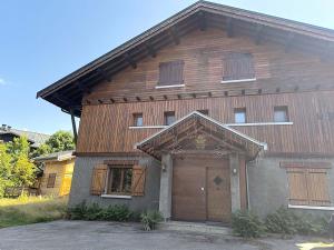 Appartement cosy proche des pistes avec parking à La Toussuire - FR-1-417-169