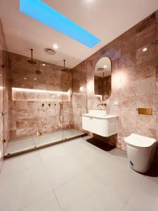 Luxury 1-Bedroom Retreat on 10 Acres, near beaches