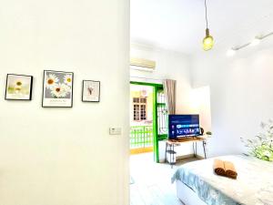 Ding Doong 2nd Homes