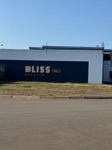 Rest & Roam in Bliss