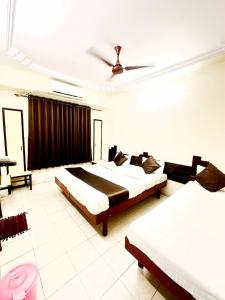 Hotel Kalalaxmi lodging